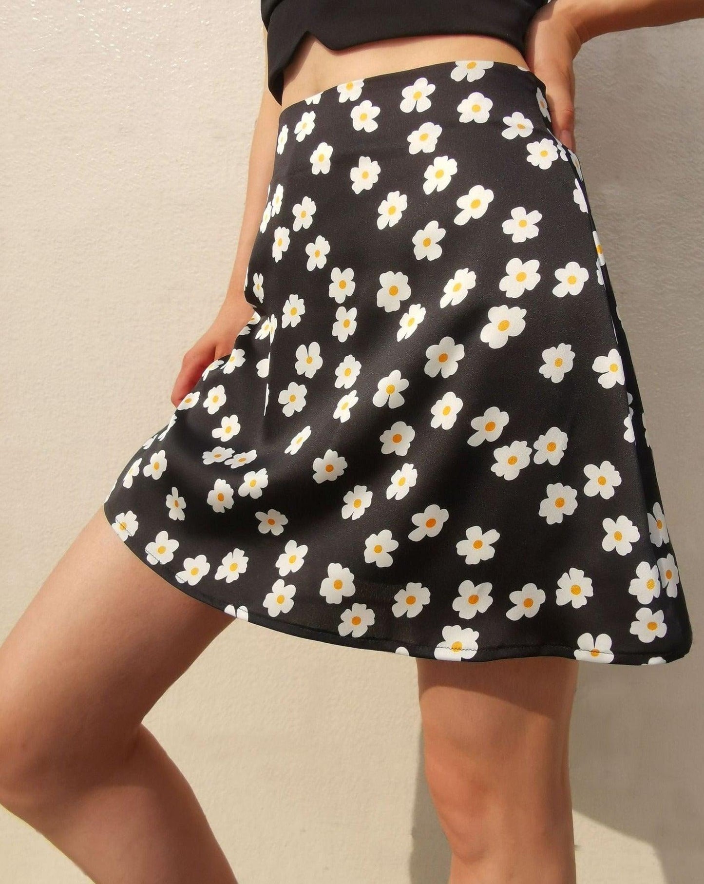 Satin Flower Print Mini Skirt - KIWEKIWI